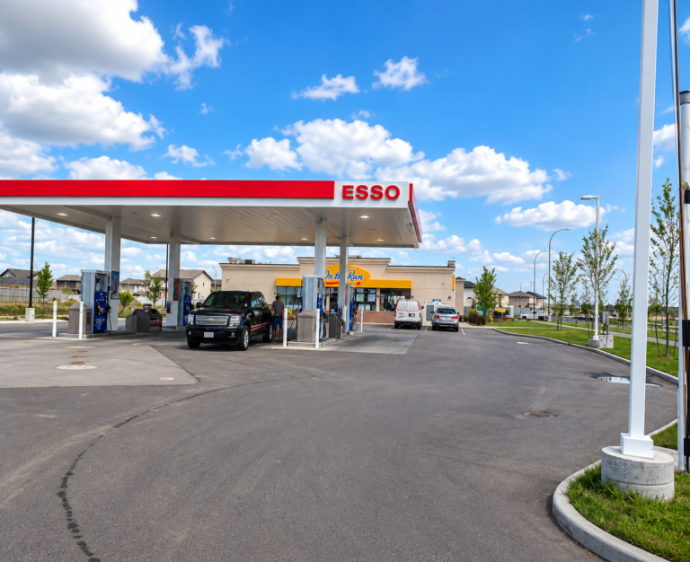 Commercial property maintenance services for businesses in Fort Saskatchewan, Alberta